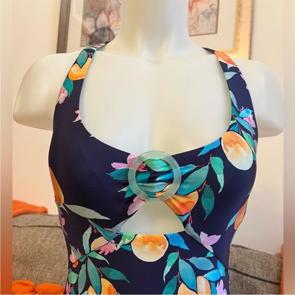 ❣️🆕Sunshine 79 Peace, Love & Peaches Over The Shoulder One Piece & Coverup Set❣️ - Picture 6 of 12